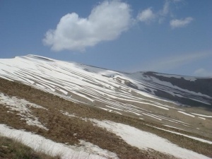 روستای نشتارود و قله خونکار